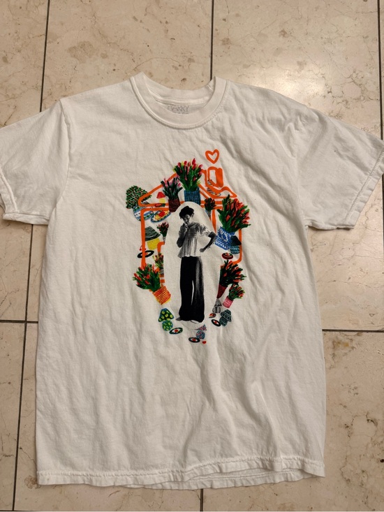 Harry Styles Tops - Worn once!! Harry Styles concert tshirt